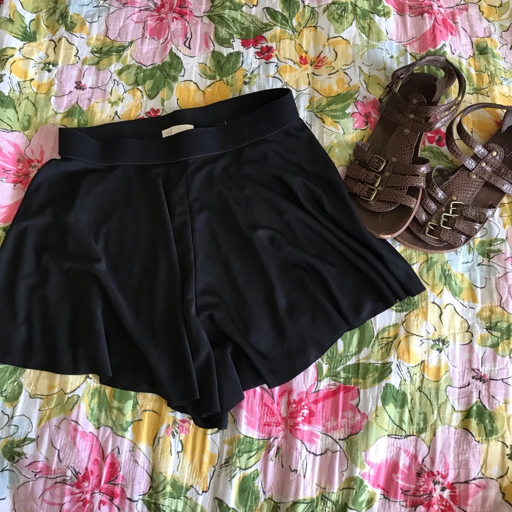 H&M XS shorts. Silky material